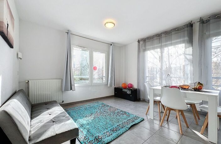 Appartement à vendre 2 pièces 42,98 m2 meublé à JUVIGNAC (34) résidence avec piscine secteur thermes + parking — photo 3
