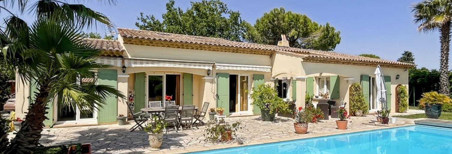 Maison 5 Pièces 182 m² à vendre à Bagnols-en-Forêt (83600)