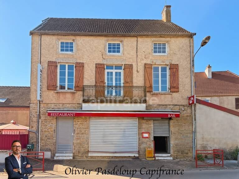 Immeuble à vendre SAINT GILLES (71) — photo 1