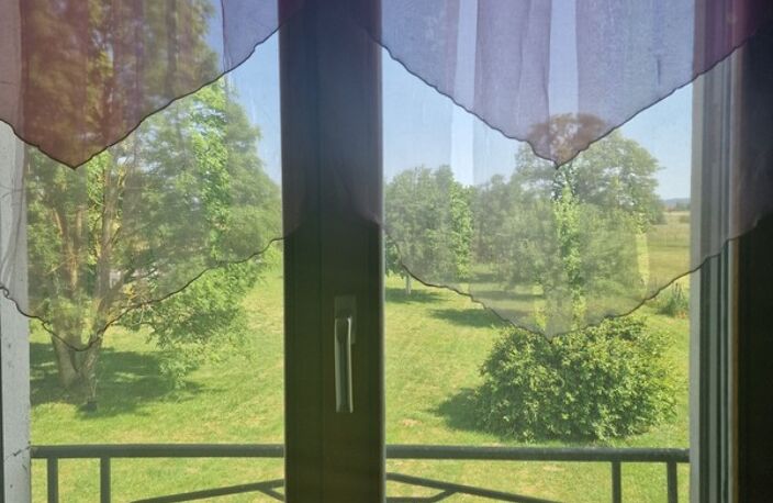 PROPRIÉTÉ à vendre 8 pièces proche NANCY (54) sur 1,8 HECTARE - PROPRIÉTÉ AGRICOLE avec FERME rénovée, DEPENDANCES, ECURIES, GRANGES — photo 4