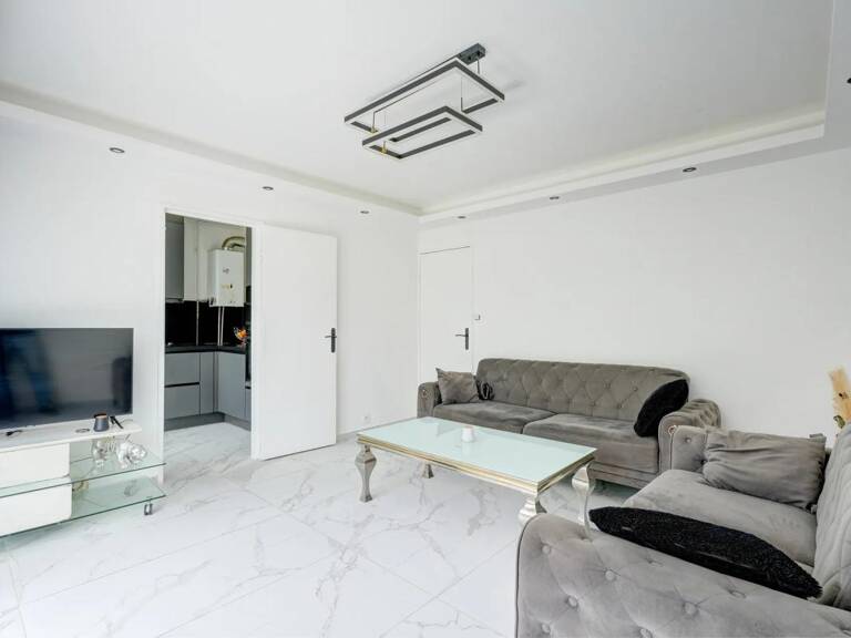 Appartement de 3 pièces de 60 m² à Bron — photo 1