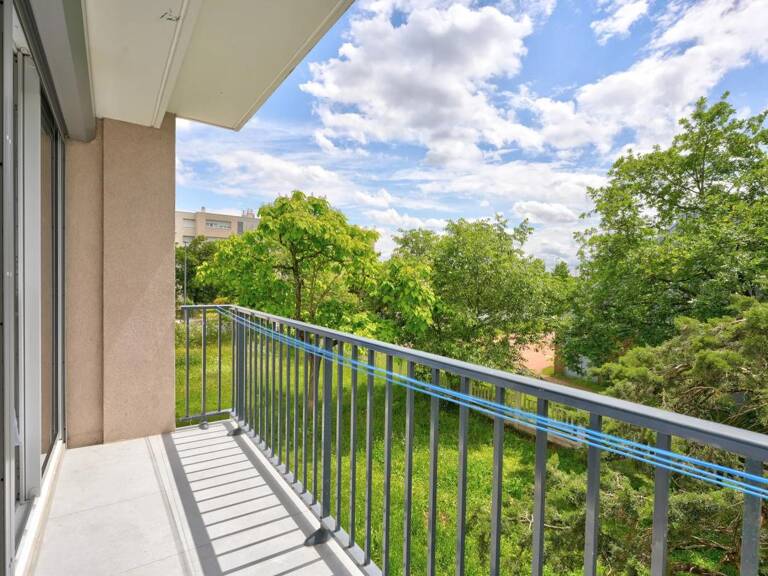Appartement de 3 pièces de 60 m² à Bron — photo 1
