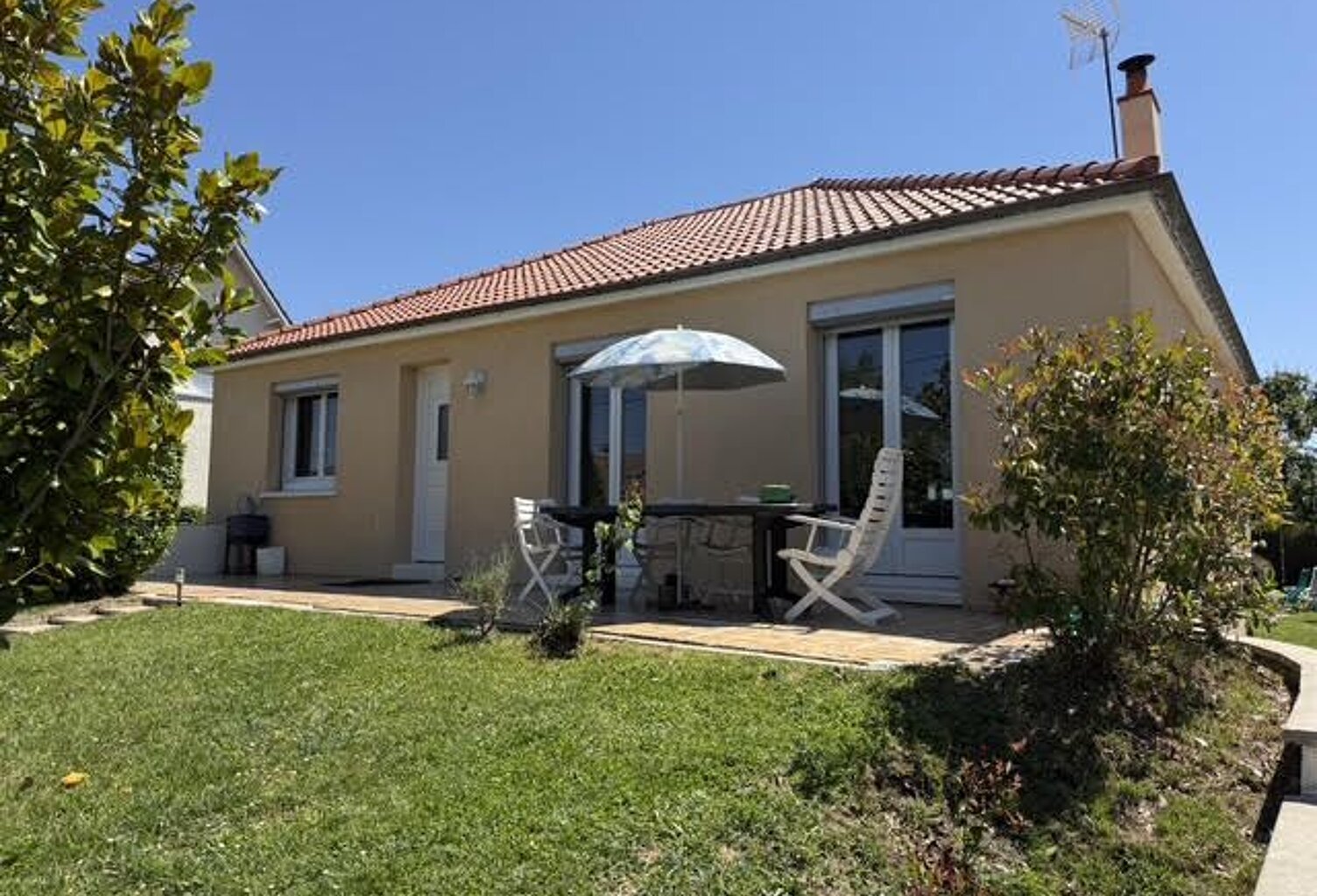 Maison À Vendre — photo 1