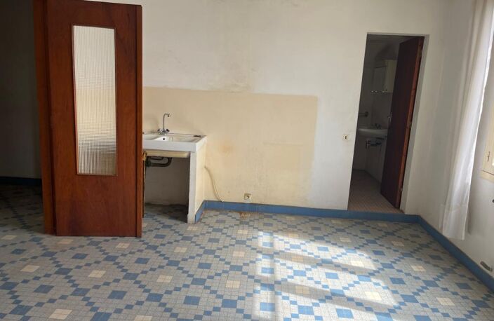 Maison à rénover, fort potentiel maison de près de 180m² + hangar de 52m² au sol — photo 3