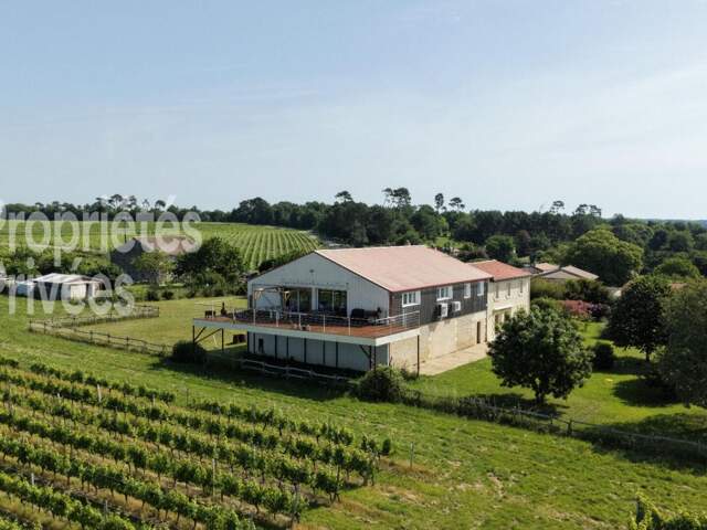 Propriété Loft + maison sur un terrain de 4300m2 situé entre Royan et Bordeaux — photo du bien
