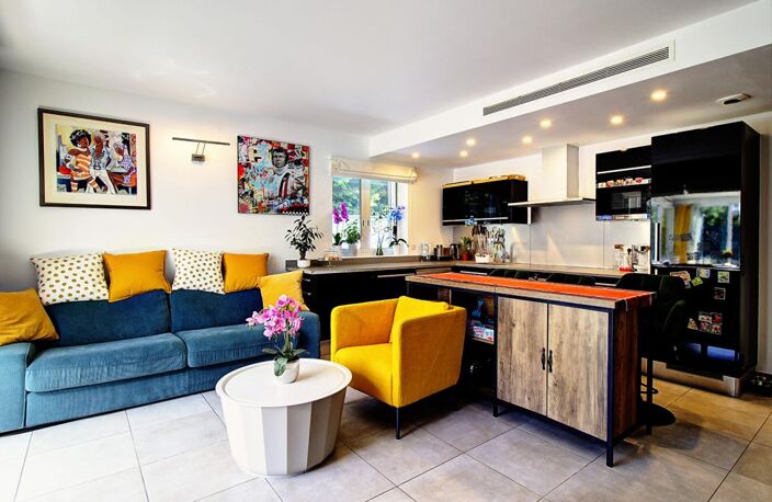 Co-Exclusivité - Mougins Saint-Basile - Appartement-villa 4 pièces de 106 m² avec accès direct à la piscine — photo 3