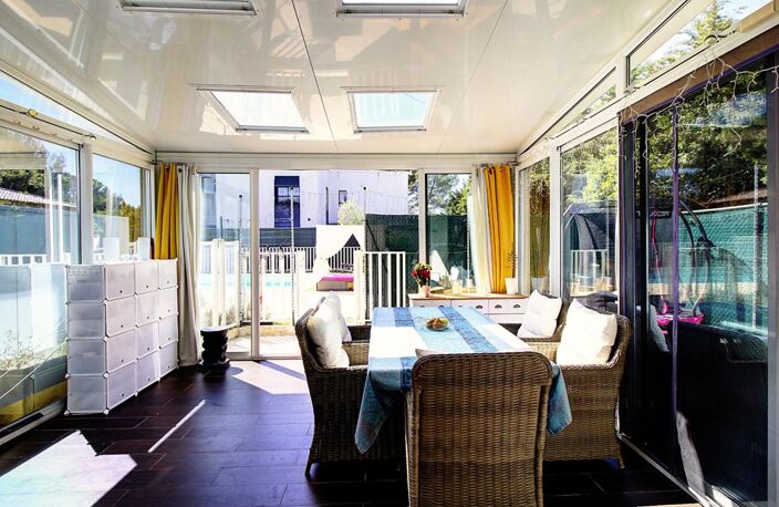 Co-Exclusivité - Mougins Saint-Basile - Appartement-villa 4 pièces de 106 m² avec accès direct à la piscine — photo 5