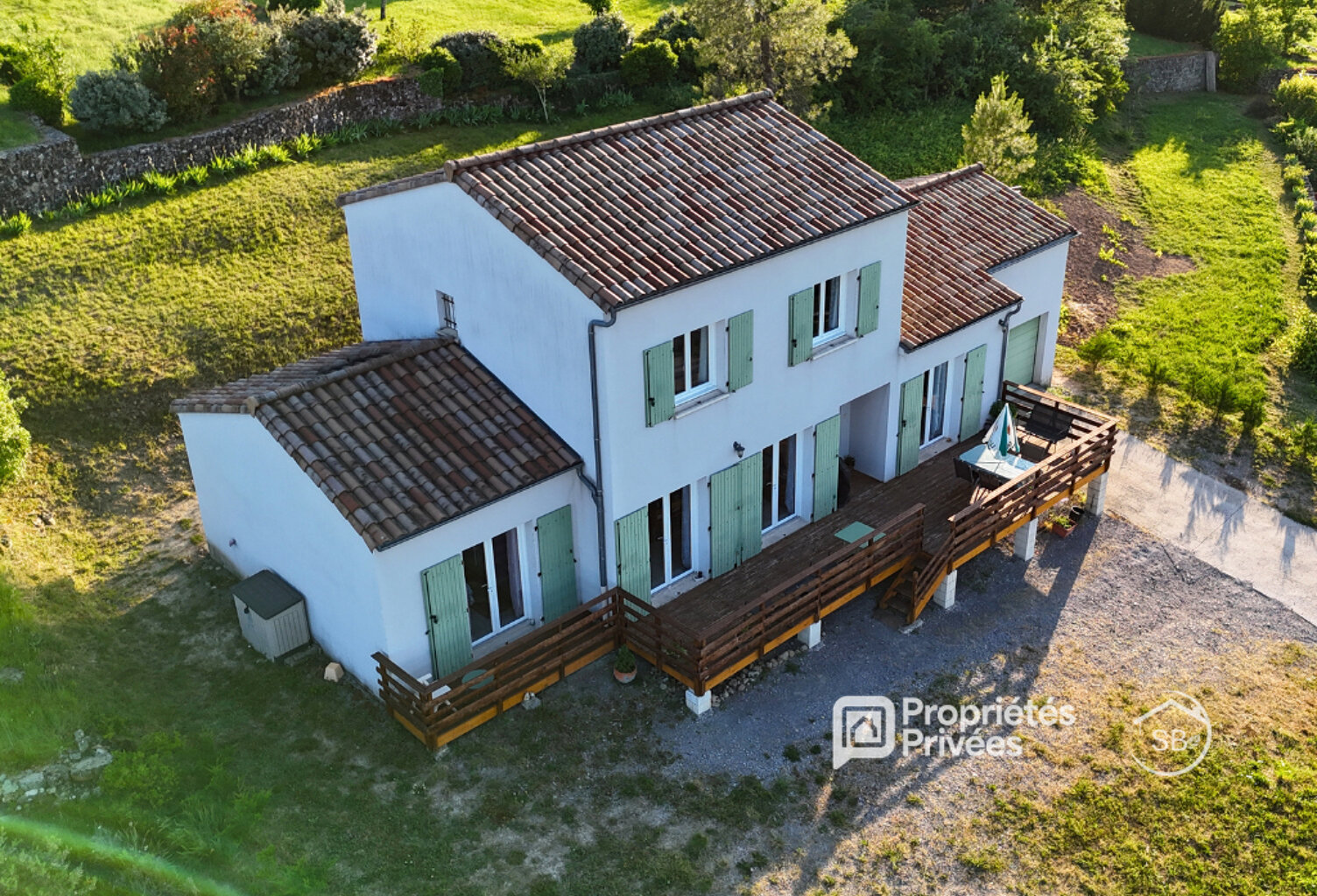 Villa avec vue dominante  de 127 m² - 4 chambres -Proche Joyeuse- 293 000 HAI — photo 1