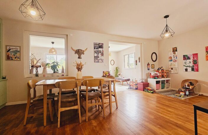 BOURGES MAISON 98.4M² + APPARTEMENT INDEPENDANT 44.4M² PISCINE JARDIN GARAGE — photo 5