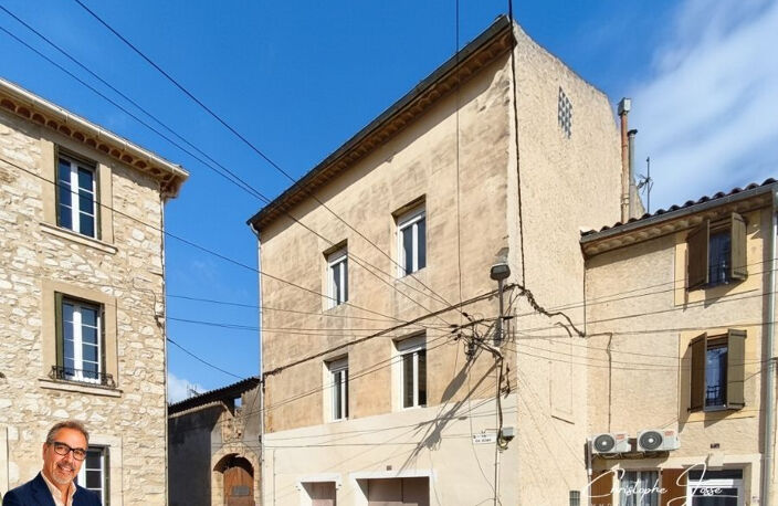 Maison de village avec garage 3 voitures, dépendances, caves et vastes terrasses — photo 2