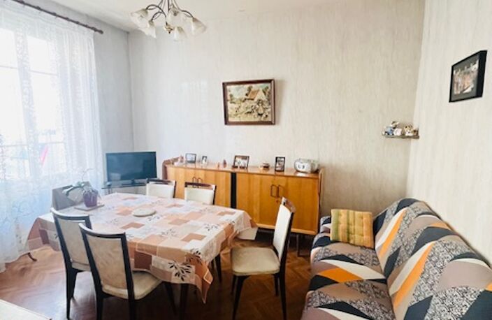 A VENDRE POUR INVESTISSEUR ROANNE  42300 — photo 2