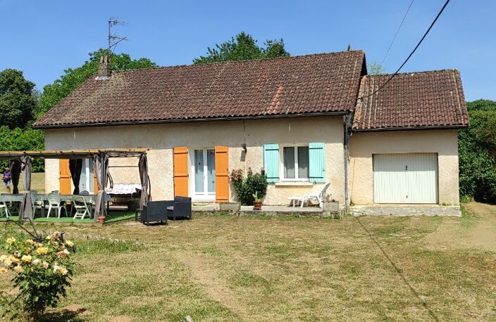 MAISON DE PLAIN-PIED 2 CHAMBRES + GARAGE + PETITE MAISON DE 40M² + GRAND GARAGE DE 120M², LE TOUT SUR UN TERRAIN DE 5 634M² ENVIRON CLOS.  — photo 3