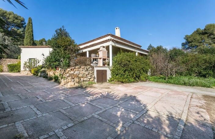 ENSUÈS-LA-REDONNE ? superbe bien au tres fort potentiel — photo 2
