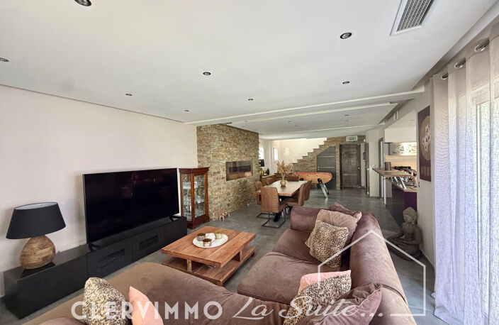 Maison 300m2 avec Piscine et Prestations Haut de Gamme à La — photo 4
