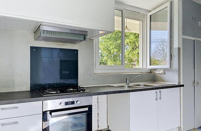 Grande maison familliale 174 m², 6 chambres, jardin. — photo 2