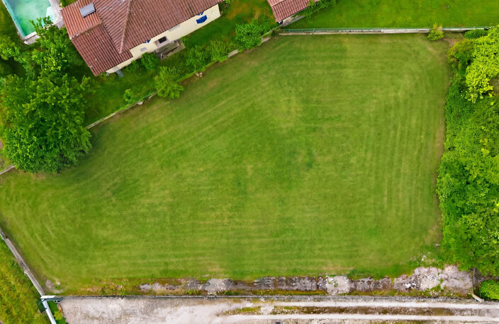 DPT (38) - A VENDRE - Terrain 468m2 - viabilisé - CROLLES — photo 3