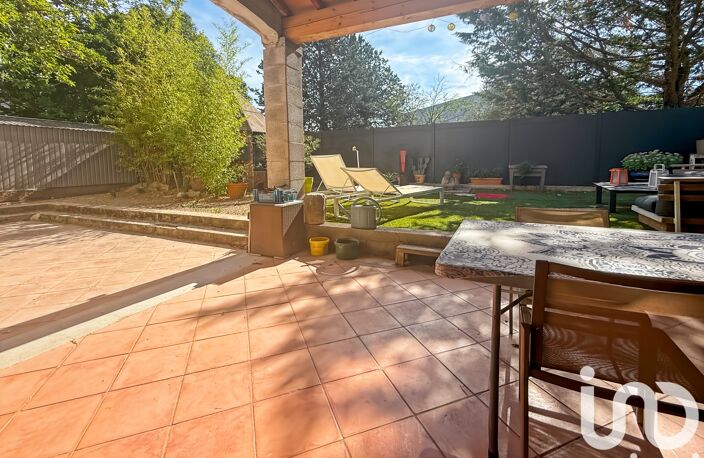 Vente Maison/villa 6 pièces — photo 2