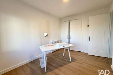 Bureau  440 €