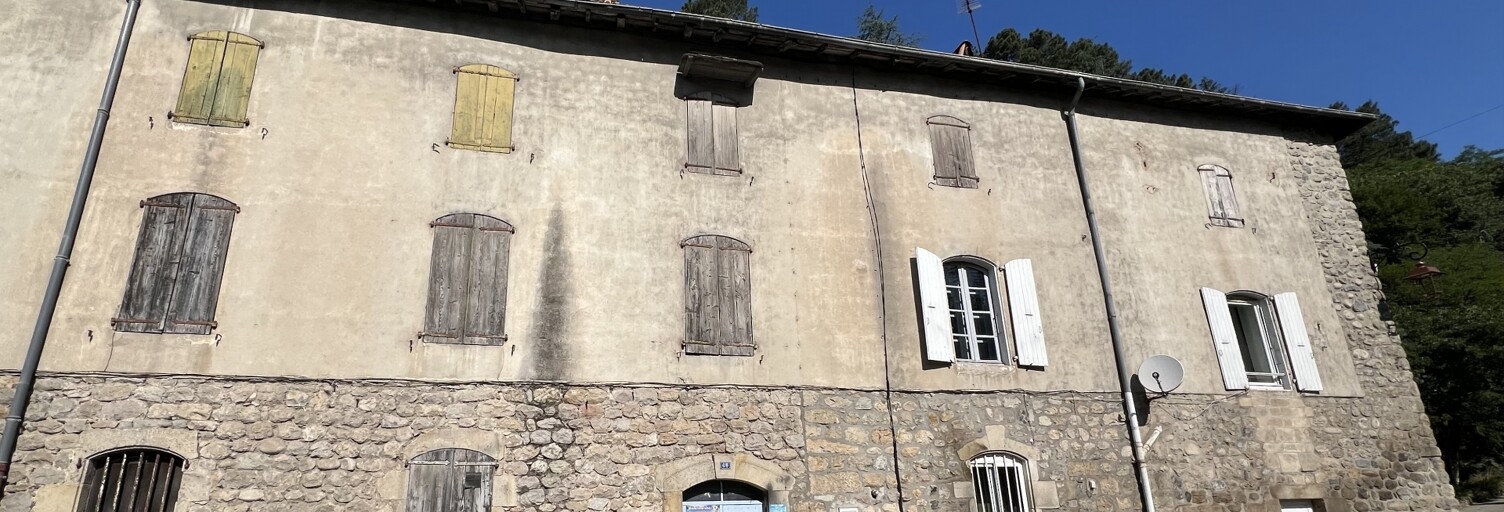 Immeuble  400 m² à vendre à Vals-les-Bains (07600)