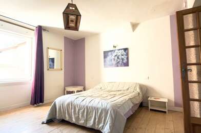 Immeuble  69000 €