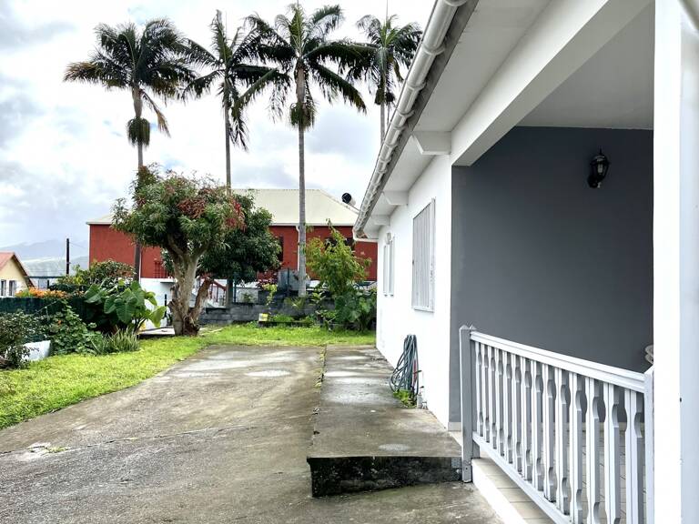 Vente Maison/villa 4 pièces — photo 1