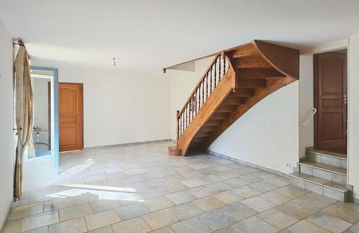 Propriété - 8 chambres - Écrin de verdure - Lot 46 — photo 3