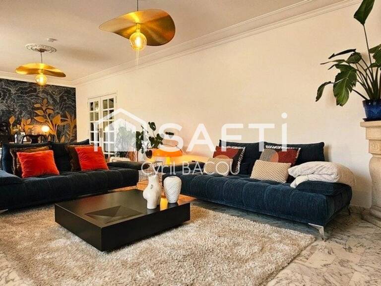 Grand appartement 4 pièces 121 m2 avec Terrasse, Garage, Cave — photo 1