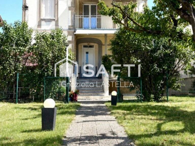 Maison de caractère avec jardin, garage et atelier  Un véritable coup de cœur ! — photo 1