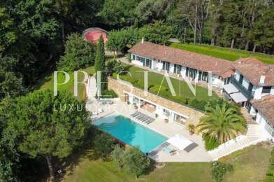 Maison 8 pièces 10500 €