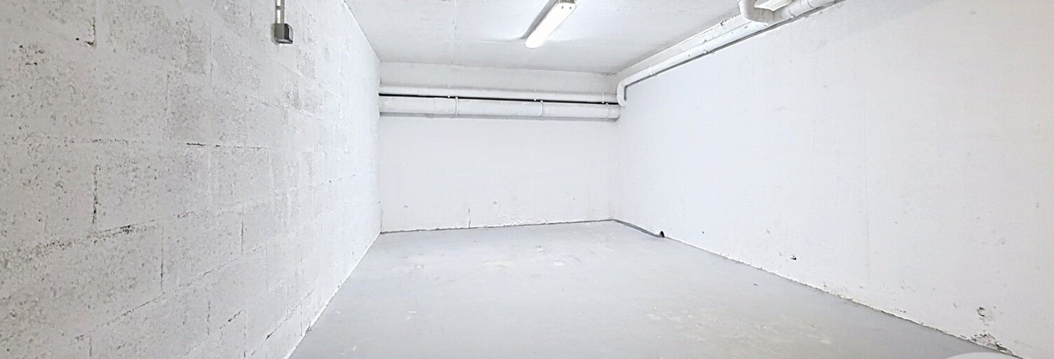 Garage   m² à vendre à Villeneuve-Loubet (06270)