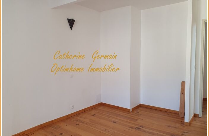 A Montbrun des Corbières ; A vendre en exclusivité ; Ensemble composé de 2 maisons en cours de rénovation, d’une magnifique cave viticole le tout sur un terrain de 1409m² — photo 5