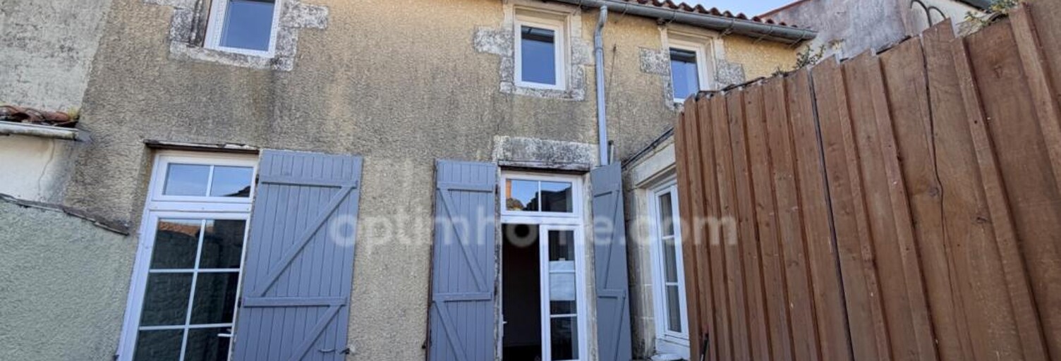 Immeuble  135 m² à vendre à Marans (17230)