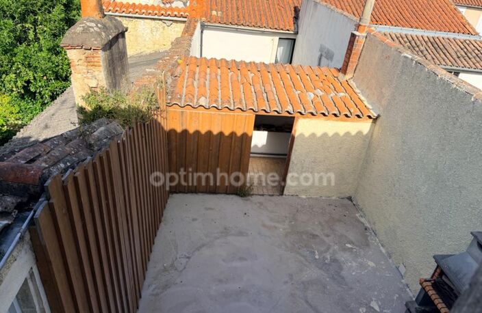 IMMEUBLE DE RAPPORT CLÉ EN MAIN EN PLEIN CENTRE de Marans  17230 — photo 3