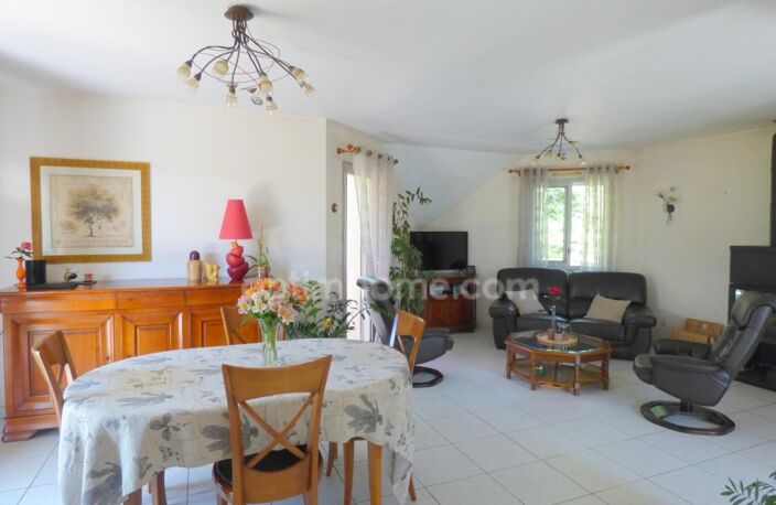 Maison 4 chambres, sous-sol et magnifique jardin — photo 4