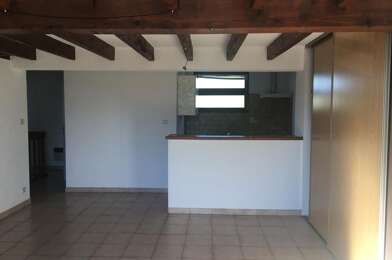 Appartement 3 pièces 700 €