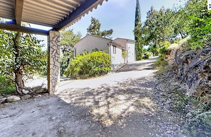 Vue sur le lac d'Esparron, 4 000 m² de terrain et accès privé au lac — photo 4