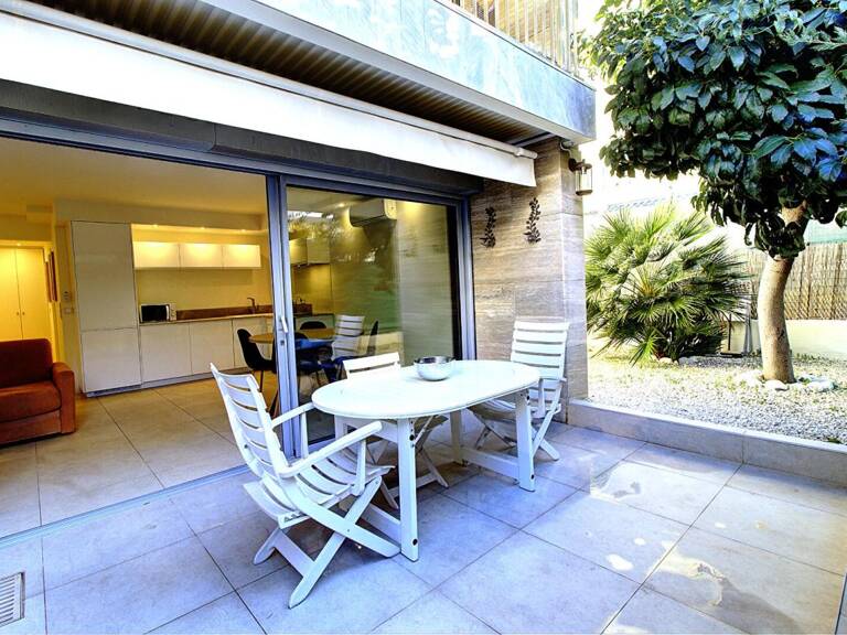 Cannes Palm Beach - Appartement-Villa 2 pièces rénové en rez-de-jardin — photo 1