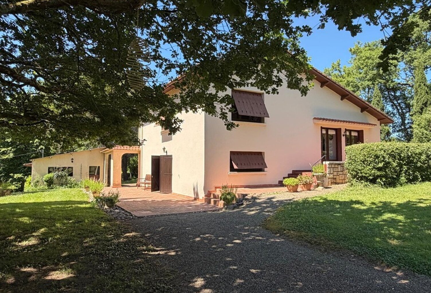 PLAISANCE DU GERS(32) sur les coteaux, PROPRIETE D ARCHITECTE 1965 sur 2HA, Dépendances, un peu cachée , VUE Pyrénées et bois, sans vis à vis, CALME — photo 1
