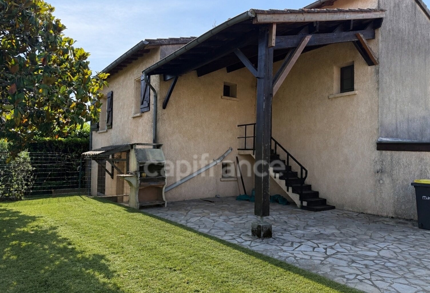 SAINT-HILAIRE – MAISON  AVEC 2 LOGEMENTS INDÉPENDANTS, JARDIN PISCINABLE ET CONSTRUCTIBLE, 2 GARAGES — photo 1