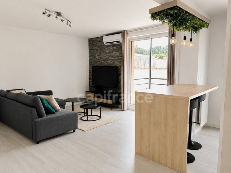 Appartement lumineux avec balcon – Résidence Petit Prince, rue Mermoz — photo 1