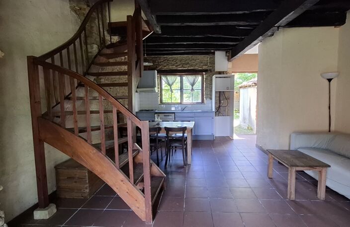 Maison composée de deux parties séparées (ou pas) 10 pièces 167 m2, LA CHAPELLE AUBAREIL (24) — photo 4