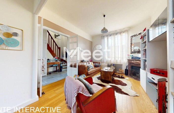 VITRY SUR SEINE - MAISON 4 PIECES 77 M² AVEC GARAGE ET JARDIN + STUDIO INDEPENDANT 17 M² — photo 2