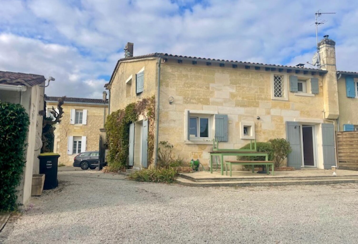 Vente maison 5 pièces 129 m² Tabanac (33550) — photo 1