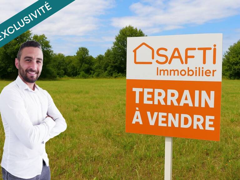 À VENDRE  Terrain constructible à Saint-Martin-d'Auxy — photo 1