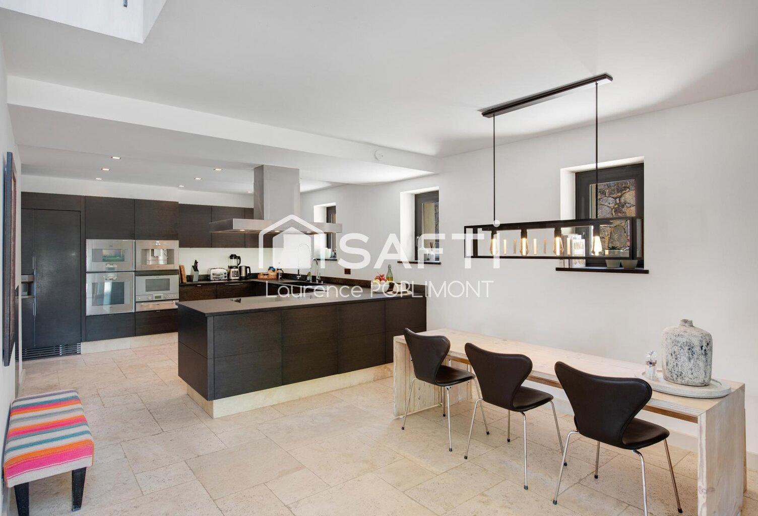 Prestigieux domaine à Tourrettes : Quand l'authenticité du passé sublime le luxe d'aujourd'hui. Panorama grandiose. — photo 1