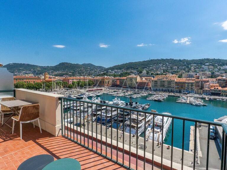 Port de Nice- Dernier étage - Vente 3 pièces - Terrasses - Vue mer — photo 1