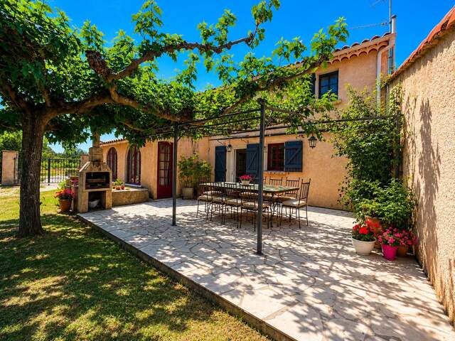 GONFARON – Maison 99 m² – 3 chambres – Terrain plat de 5 327 m² – Garage — photo du bien
