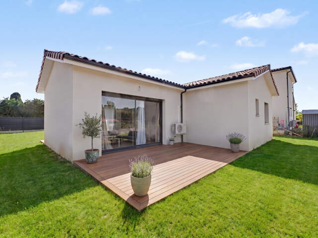 Villa récente T4 de 88 m2 avec jardin — photo du bien