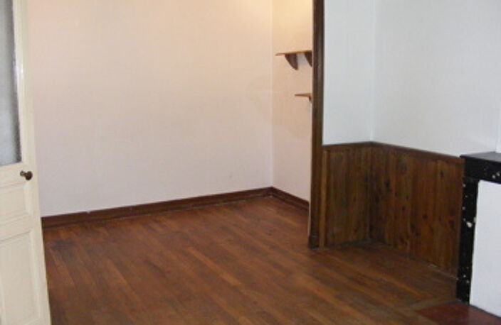 Petite maison de ville à rénover. 65 m2 hab. — photo 5