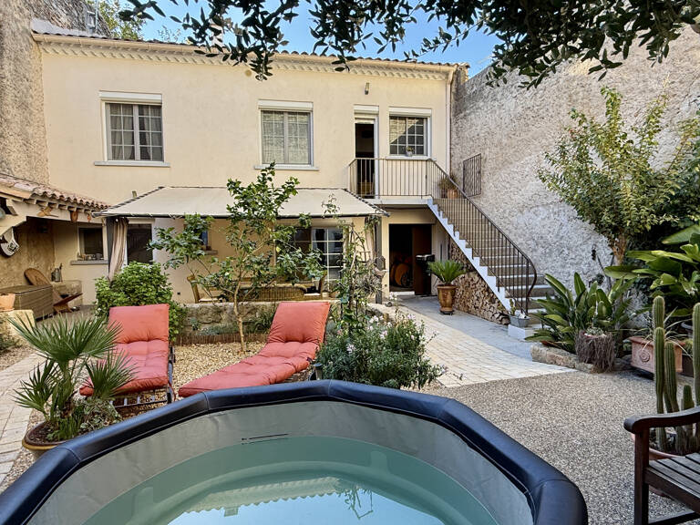 Belle maison de ville familiale avec jardin et garage — photo 1